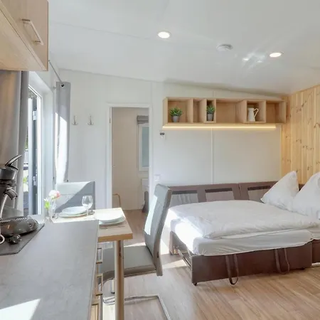 בית נופש Tiny Haus 08 Am Brombachsee